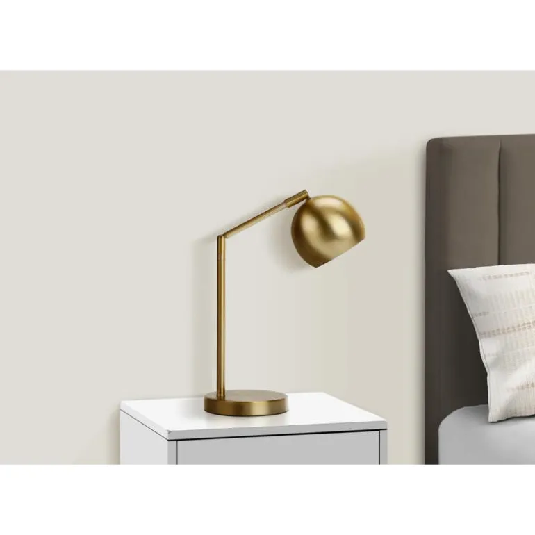19"H Metal Table Lamp