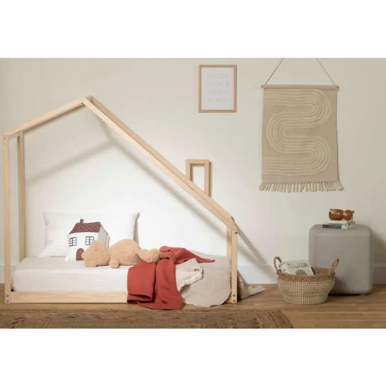 House Bed - South Shore