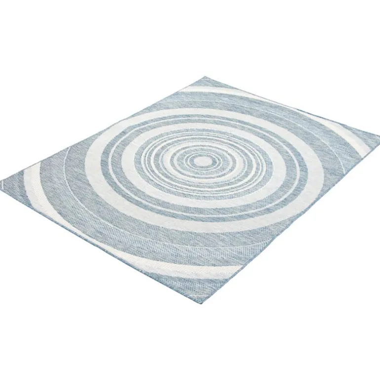 Indoor or Outdoor Rug - 7 x 10