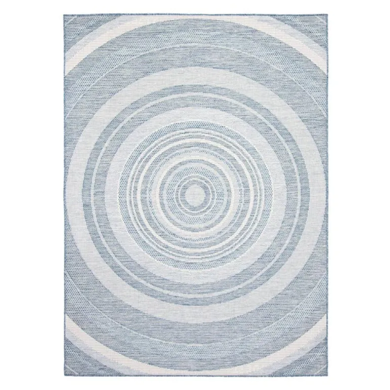 Indoor or Outdoor Rug - 7 x 10