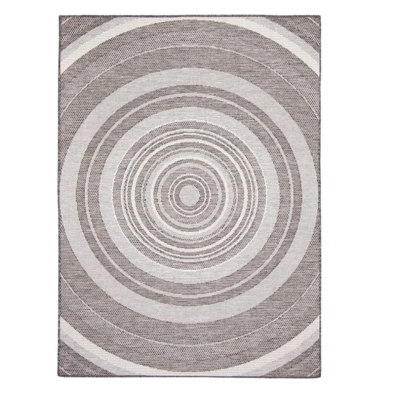 Indoor or Outdoor Rug - 5 x 7