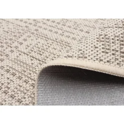 Indoor or Outdoor Rug - 2 x 4