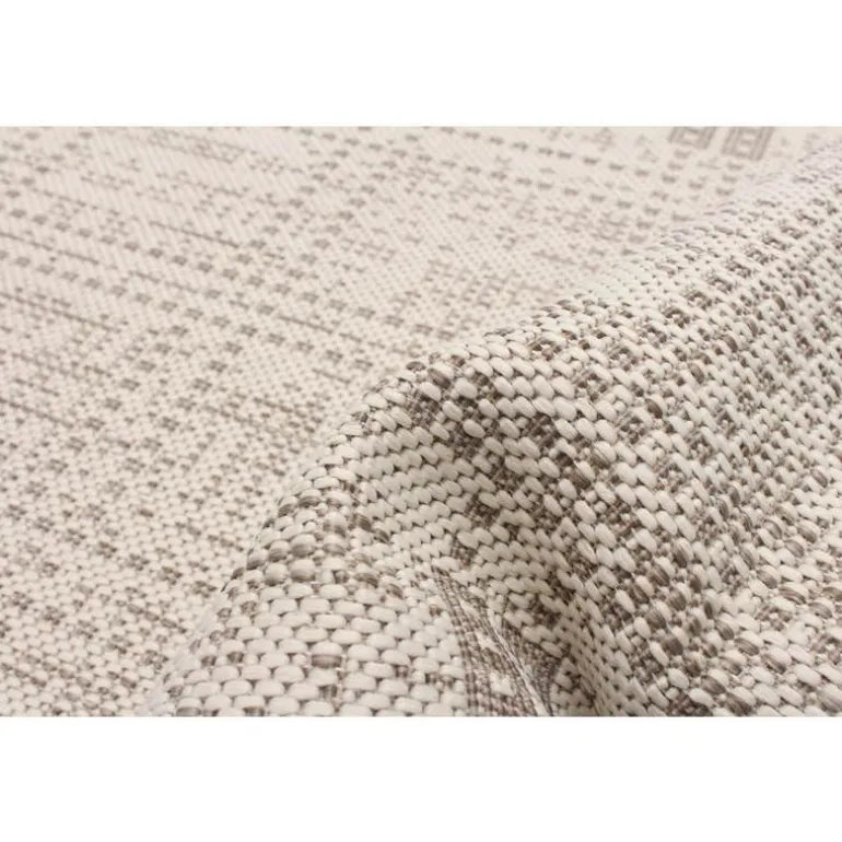 Indoor or Outdoor Rug - 2 x 4