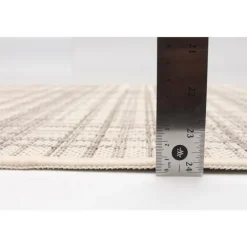 Indoor or Outdoor Rug - 2 x 7