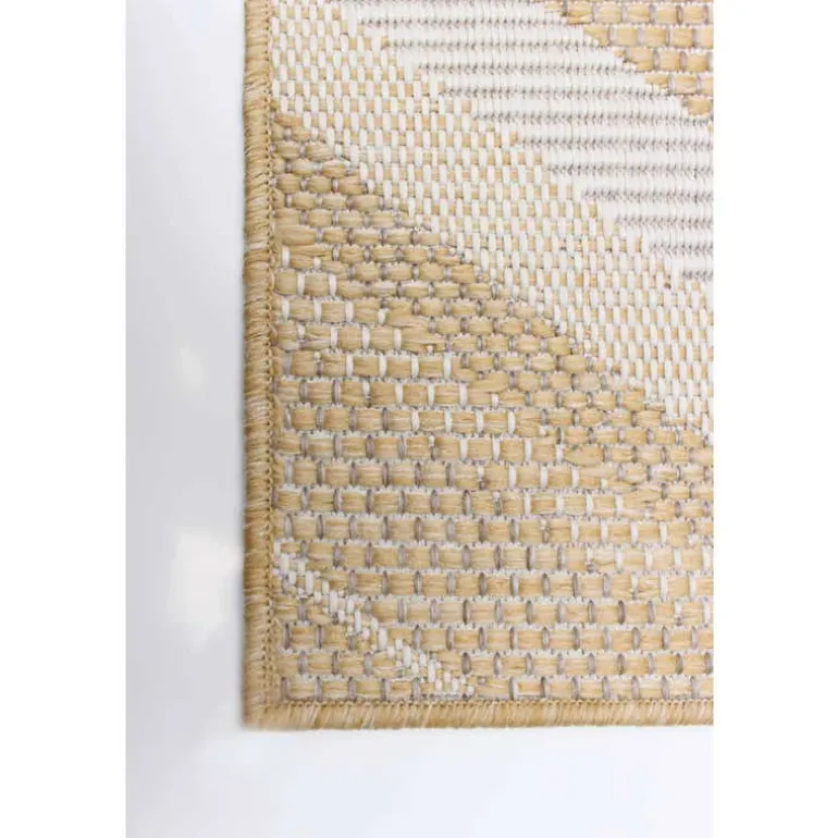 Indoor or Outdoor Rug - 5 x 7