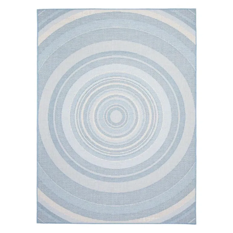 Indoor or Outdoor Rug - 7 x 10