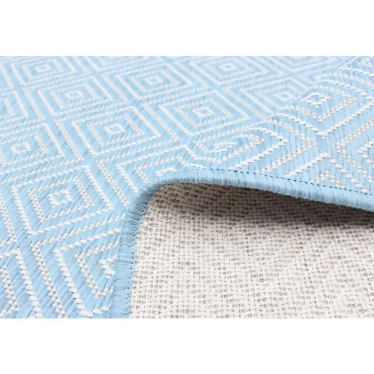 Indoor or Outdoor Rug - 7 x 10