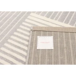 Indoor Rug - 5 x 7