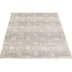 Indoor Rug - 8 x 10