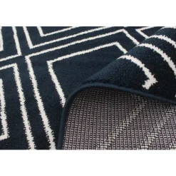 Indoor Rug - 7 x 10