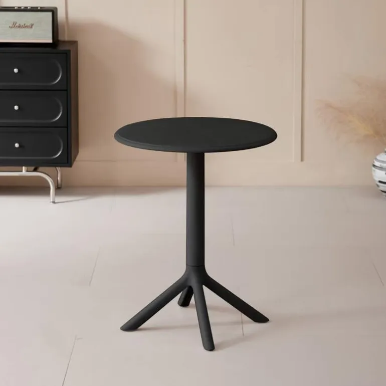 Indoor/Outdoor Resin Round Dining Table – Black