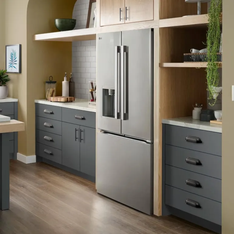 LG 23.7 Cu Ft 36 In Refrigerator Stainless Steel Bottom Freezer, French door - LF24Z6530S