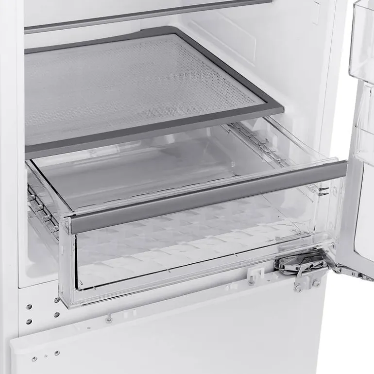 LG STUDIO 9,3 Cu Ft 22 In Refrigerator White Bottom Freezer - LSBNC1021P