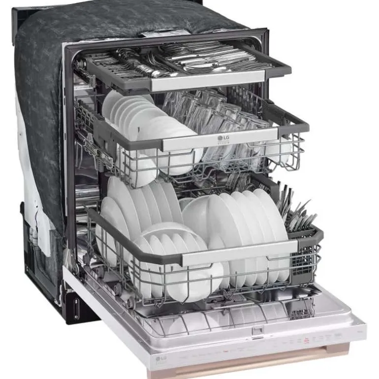 LG STUDIO Dishwasher Built-In White 24" 40dB - SDWB24W3