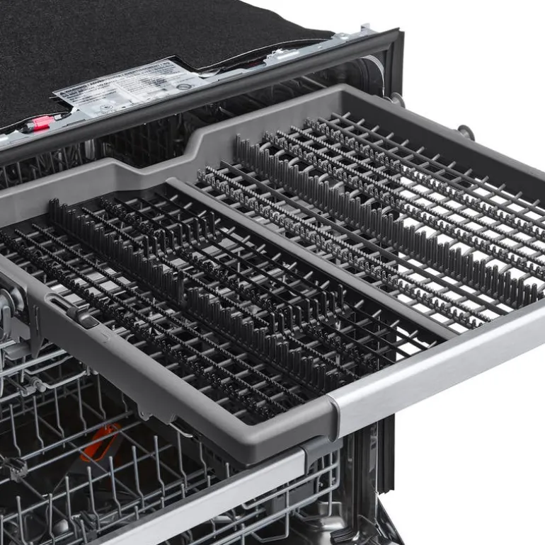 LG STUDIO Dishwasher Built-In Stainless Steel 24" 40dB - SDWB24S3