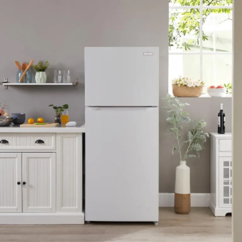 MARATHON 18 Cu Ft 30 In Refrigerator White Top Freezer - MFF184W