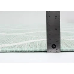 Outdoor 7 x 10 ft Rug
