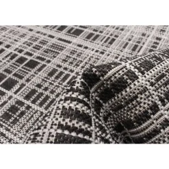 Outdoor 2 x 7 ft Rug