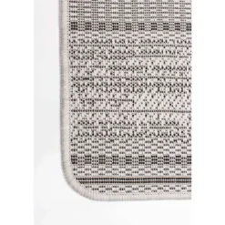 Outdoor 2 x 7 ft Rug
