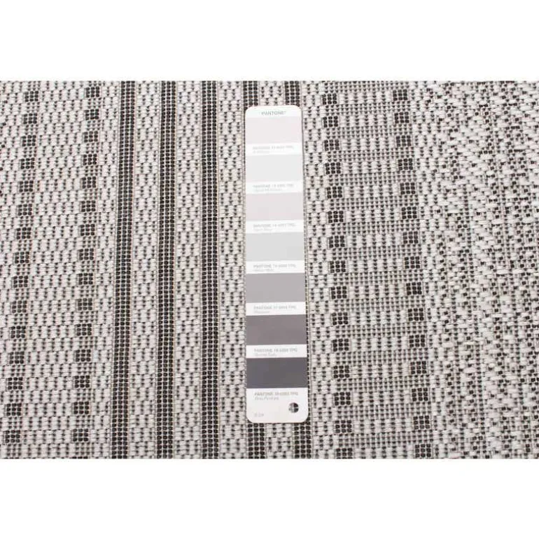Outdoor 2 x 7 ft Rug