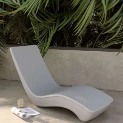 Outdoor Lounge Chair