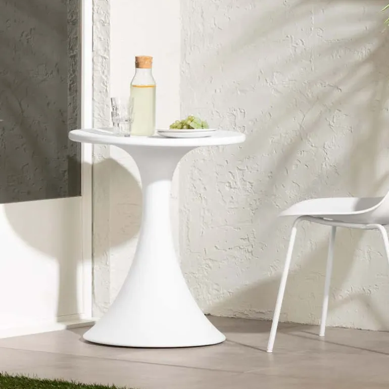 Round Outdoor Table