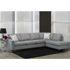 Sectional with Right-Side Chaise