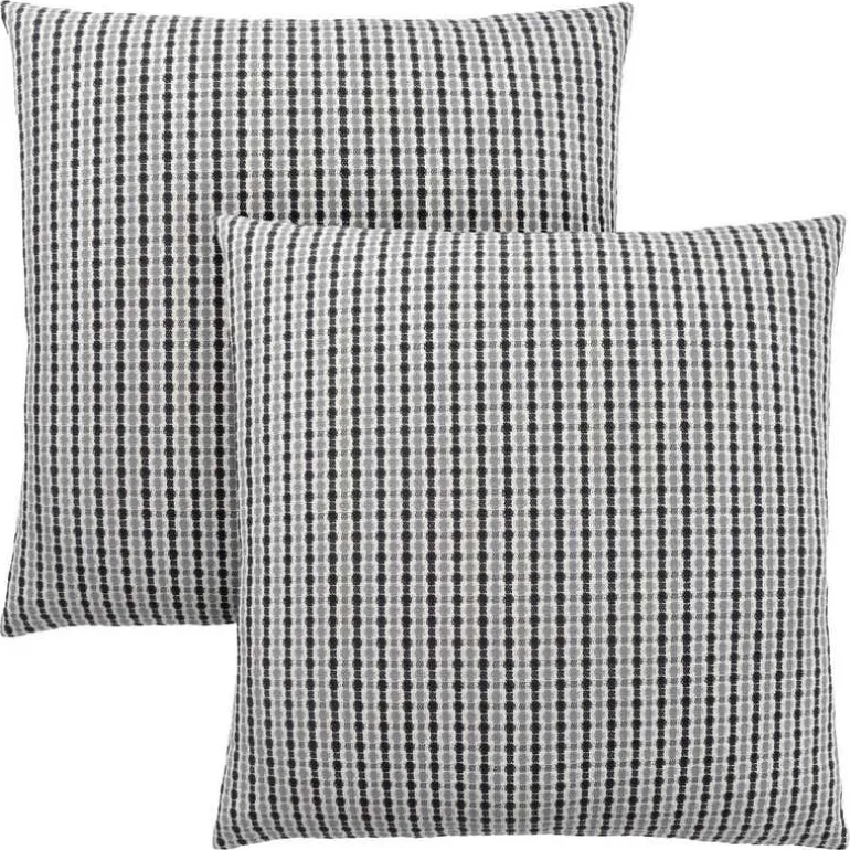 Set of 2 Accent Pillows 18"