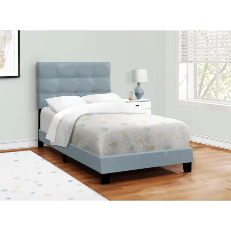 Twin Velvet Bed with Headboard (39")
