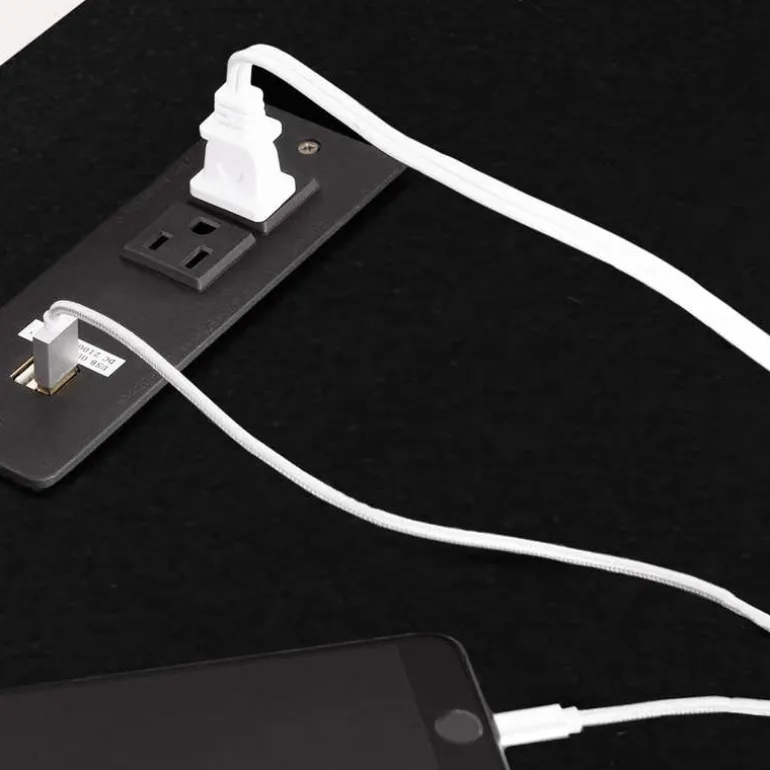 Work desk with charging outlet - South Shore